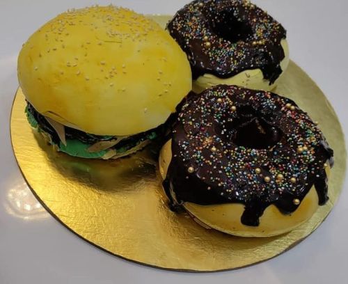 Donut Cake